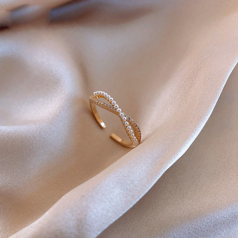 Pearl ring women